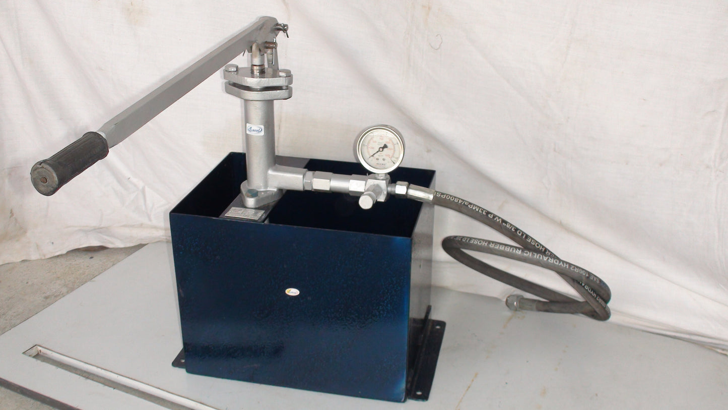Manual Test Pump, Square Suction Tank