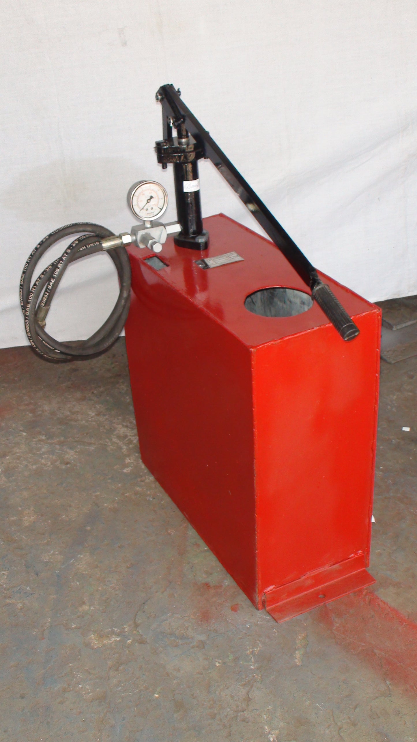 Manual Test Pump, Rectangle Suction Tank